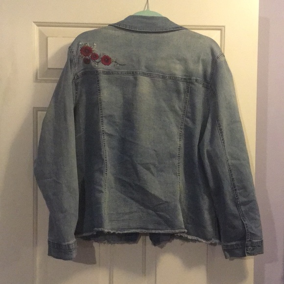 Embroidered Light Denim Jacket - Picture 4 of 5